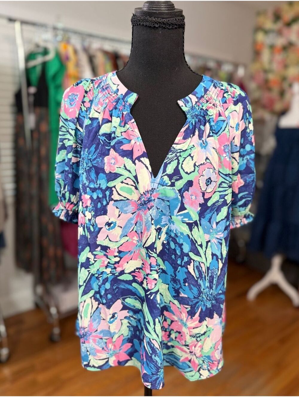 CURRENT AIR Floral Split Neck Smocked Puff Sleeve Blouse Top NWT Small